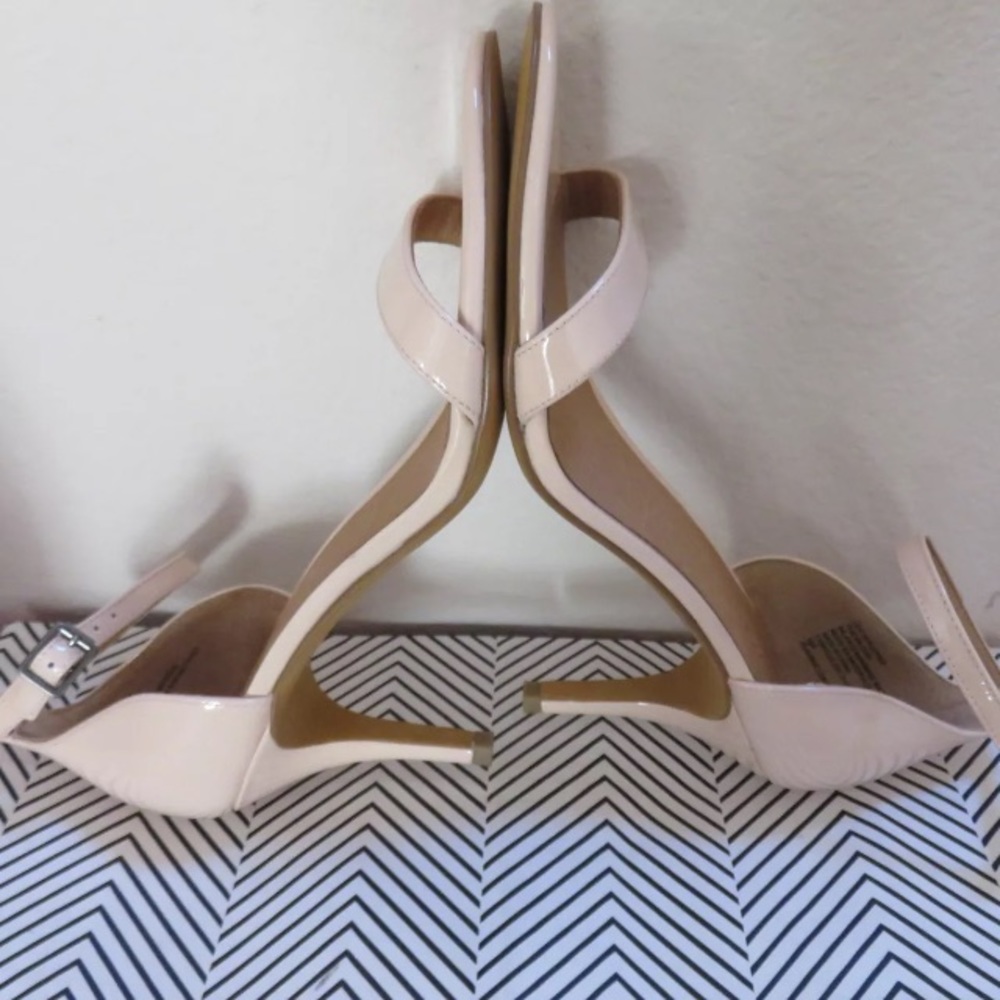 Halogen 8.5 ankle strap heels patent leather cream